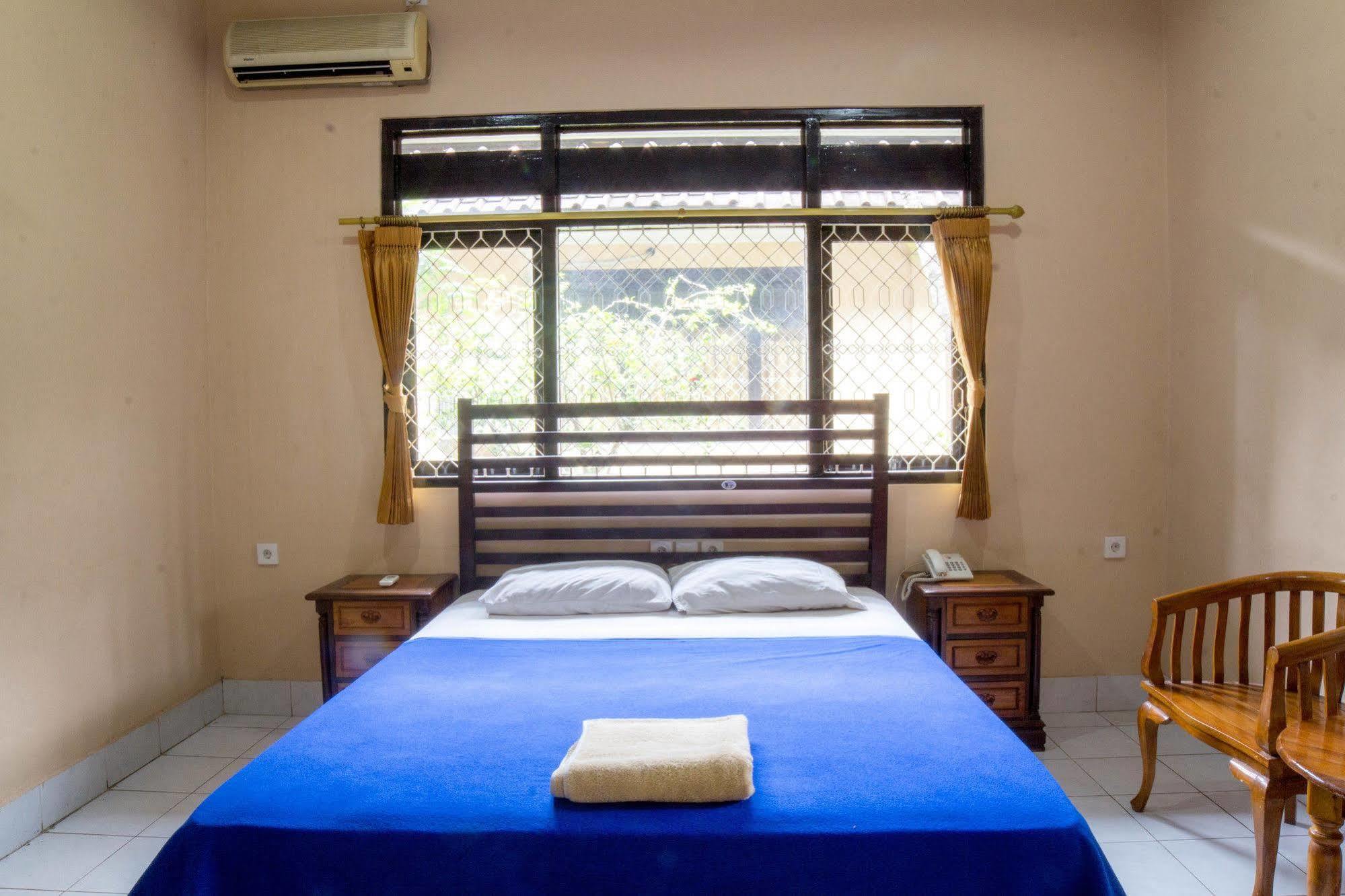 Hotel Lusa At Kuta Beach Экстерьер фото